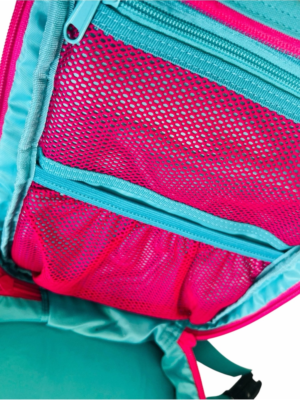 WOLFPak 9L Miami Vice Backpack - Picture 3 of 7